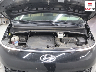 2024 - hyundai staria