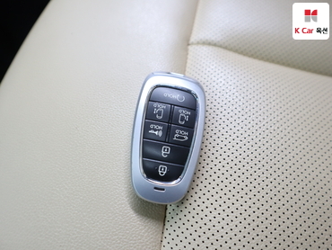 2024 - hyundai staria