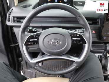 2024 - hyundai staria