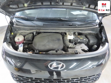 2024 - hyundai staria