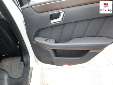 2013 - mercedes-benz e300