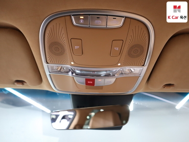 2022 - kia k9