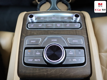 2022 - kia k9