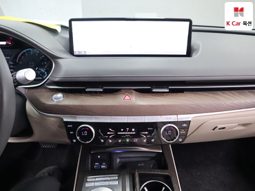 2021 - genesis g80