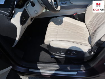 2021 - genesis gv70