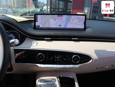 2021 - genesis gv70