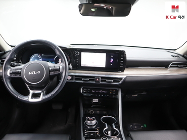 2022 - kia k5