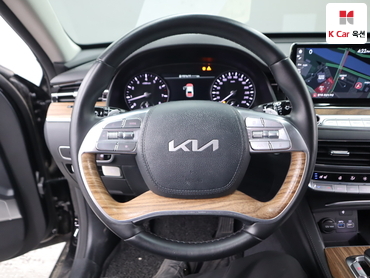 2022 - kia k9