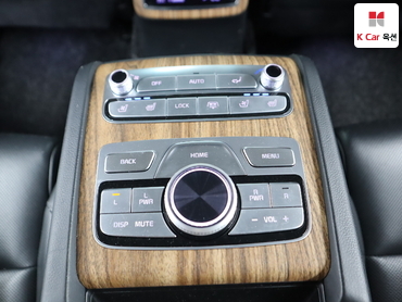 2022 - kia k9