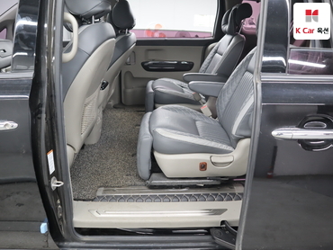 2018 - kia carnival