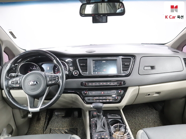 2018 - kia carnival