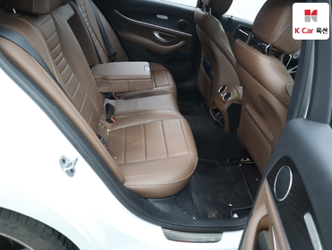 2023 - mercedes-benz e250