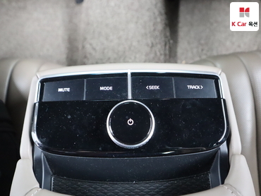 2023 - kia k8