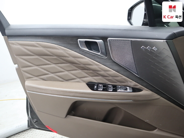 2023 - kia k8