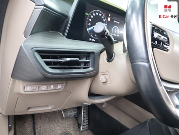 2023 - kia k8