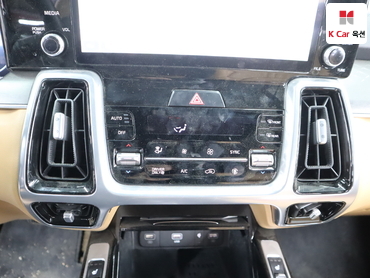 2023 - kia sorento