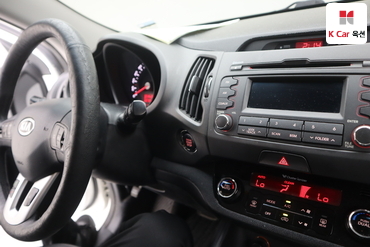 2012 - kia sportage