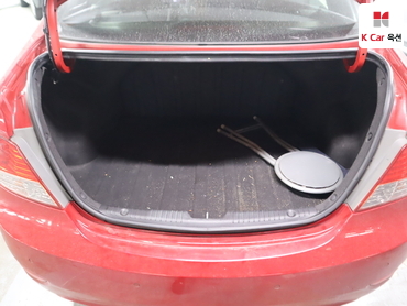 2012 - hyundai accent