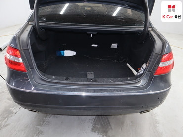 2010 - mercedes-benz e300
