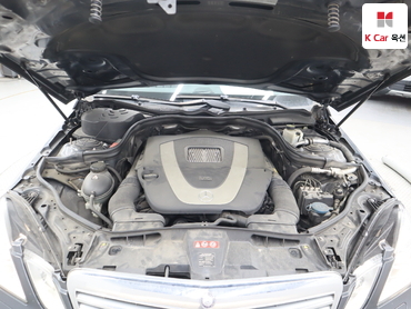 2010 - mercedes-benz e300