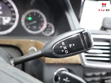 2010 - mercedes-benz e300