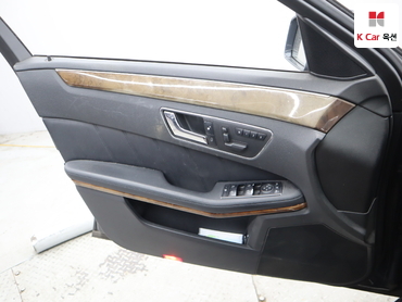 2010 - mercedes-benz e300