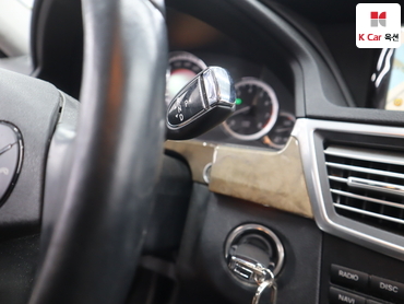 2010 - mercedes-benz e300