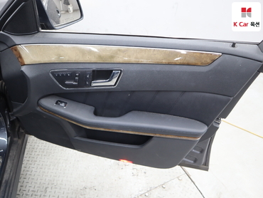 2010 - mercedes-benz e300