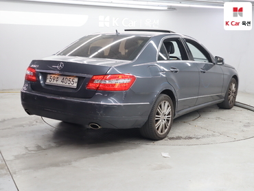 2010 - mercedes-benz e300