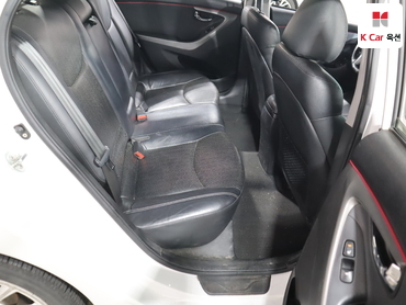 2011 - hyundai avante