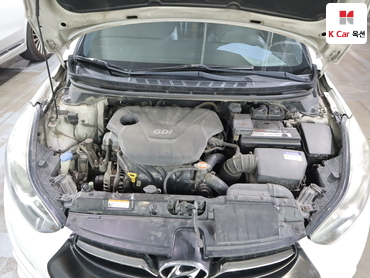 2011 - hyundai avante