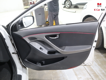 2011 - hyundai avante