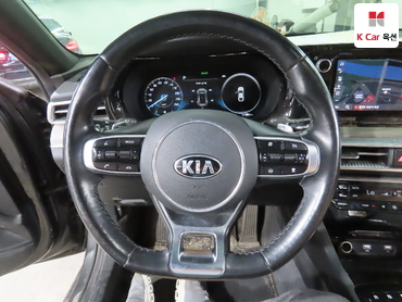 2021 - kia k5