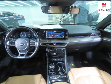 2021 - kia k5