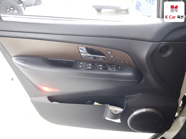 2013 - kg mobility (ssangyong) rexton