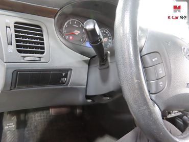 2010 - hyundai grandeur
