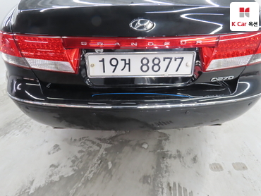 2010 - hyundai grandeur