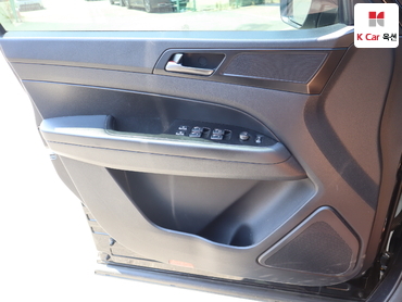 2021 - kg mobility (ssangyong) rexton