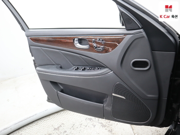 2014 - hyundai equus