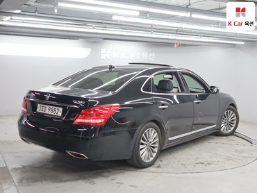 2014 - hyundai equus