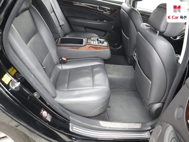2014 - hyundai equus