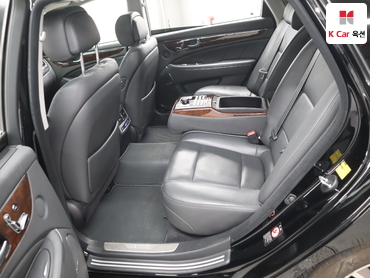 2014 - hyundai equus