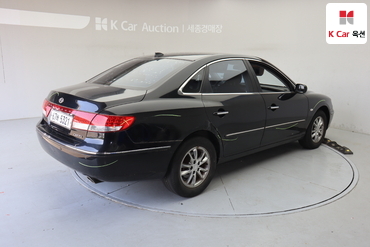 2009 - hyundai grandeur