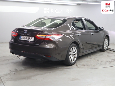 2021 - toyota camry