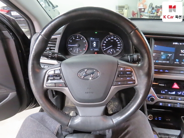 2018 - hyundai avante