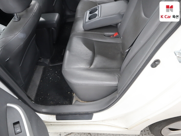 2011 - toyota prius