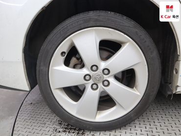 2011 - toyota prius