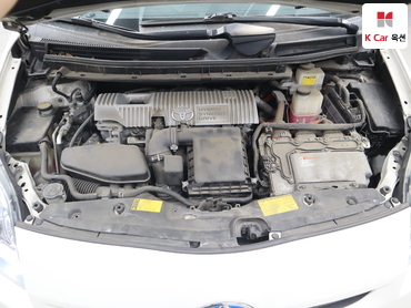2011 - toyota prius