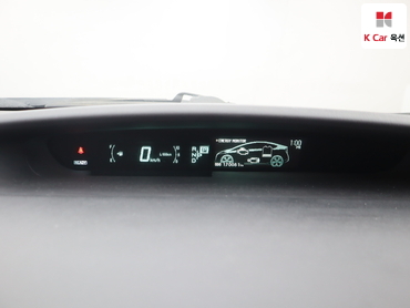 2011 - toyota prius