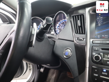 2013 - hyundai sonata